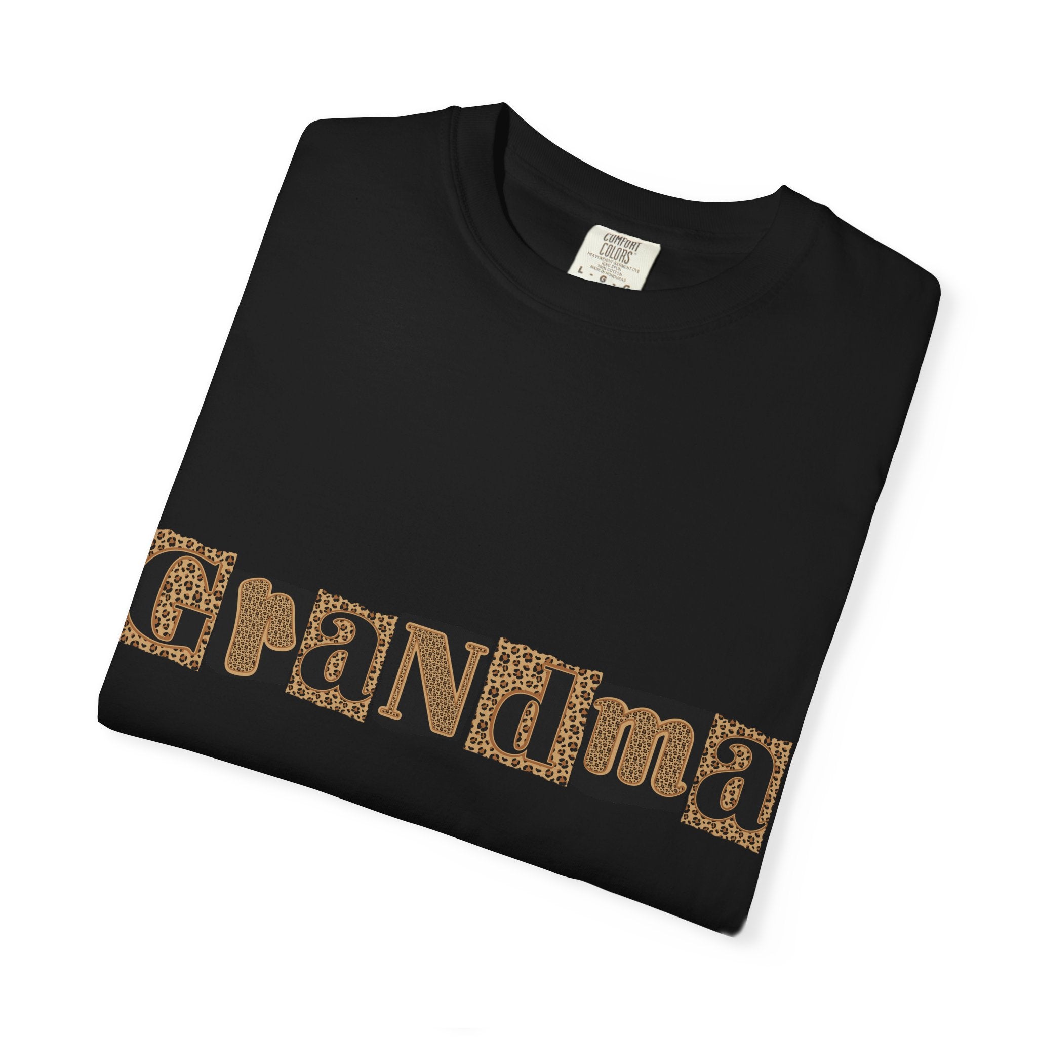 Grandma Leopard Print T-Shirt — Retro Patch Lettering Tee for Moms & Grandmothers