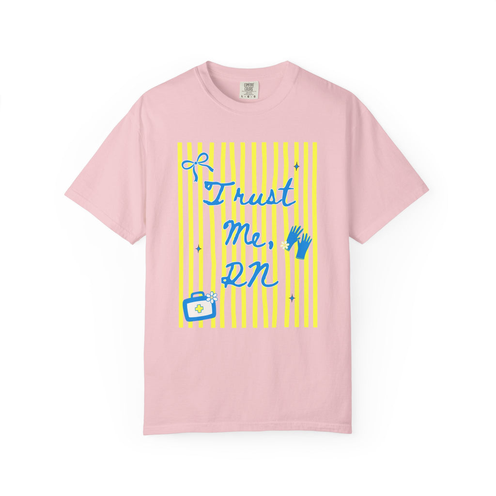 Trust Me, I'm 2N T-Shirt — Playful Retro Graphic Tee