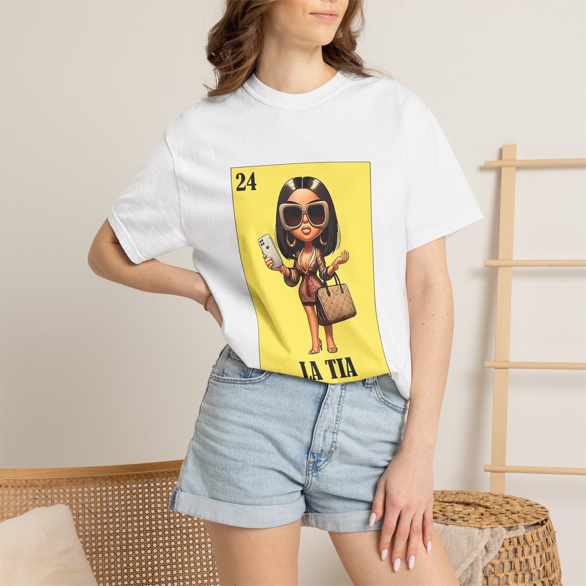 La Tía Lotería Tee — Stylish Aunt Graphic T-Shirt