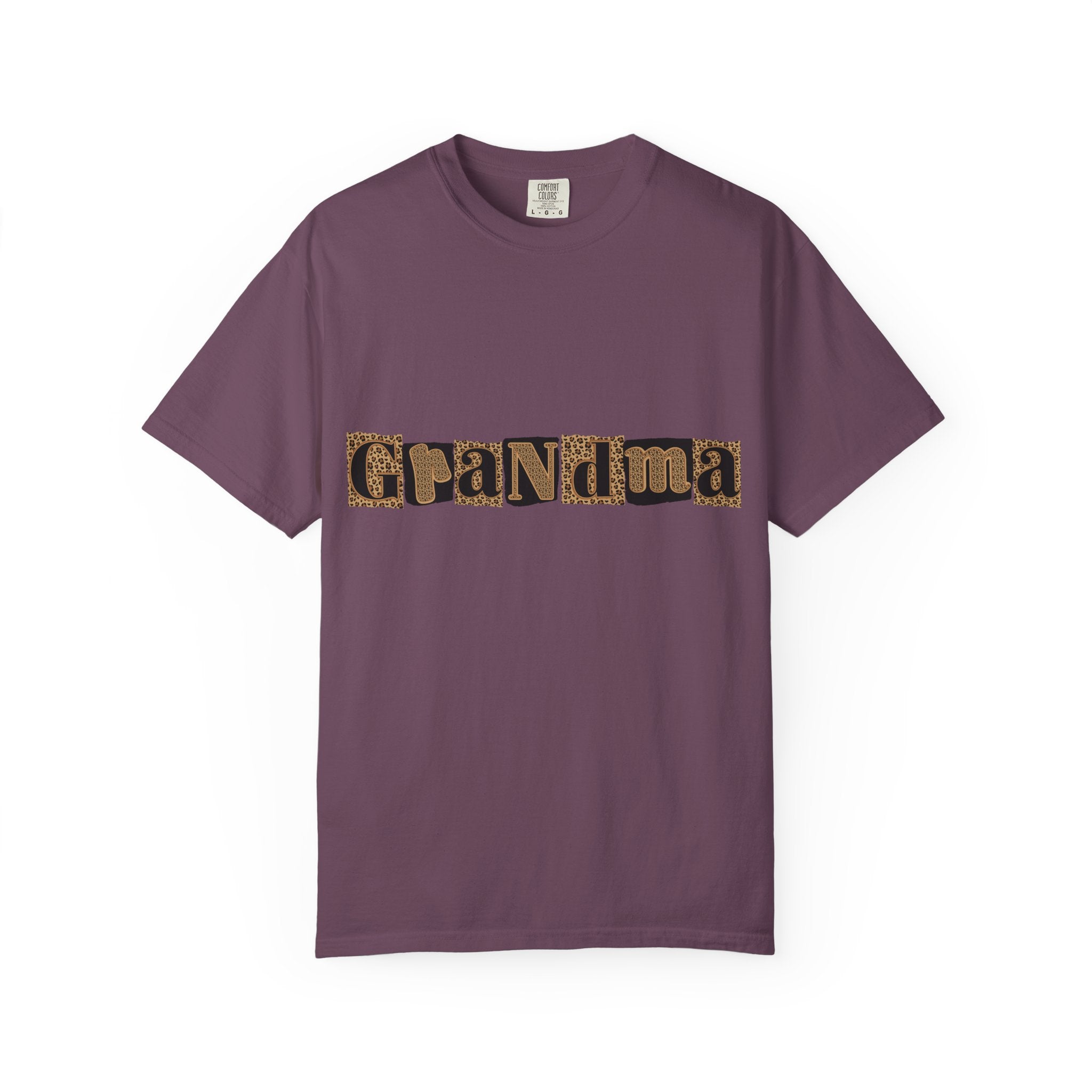 Grandma Leopard Print T-Shirt — Retro Patch Lettering Tee for Moms & Grandmothers