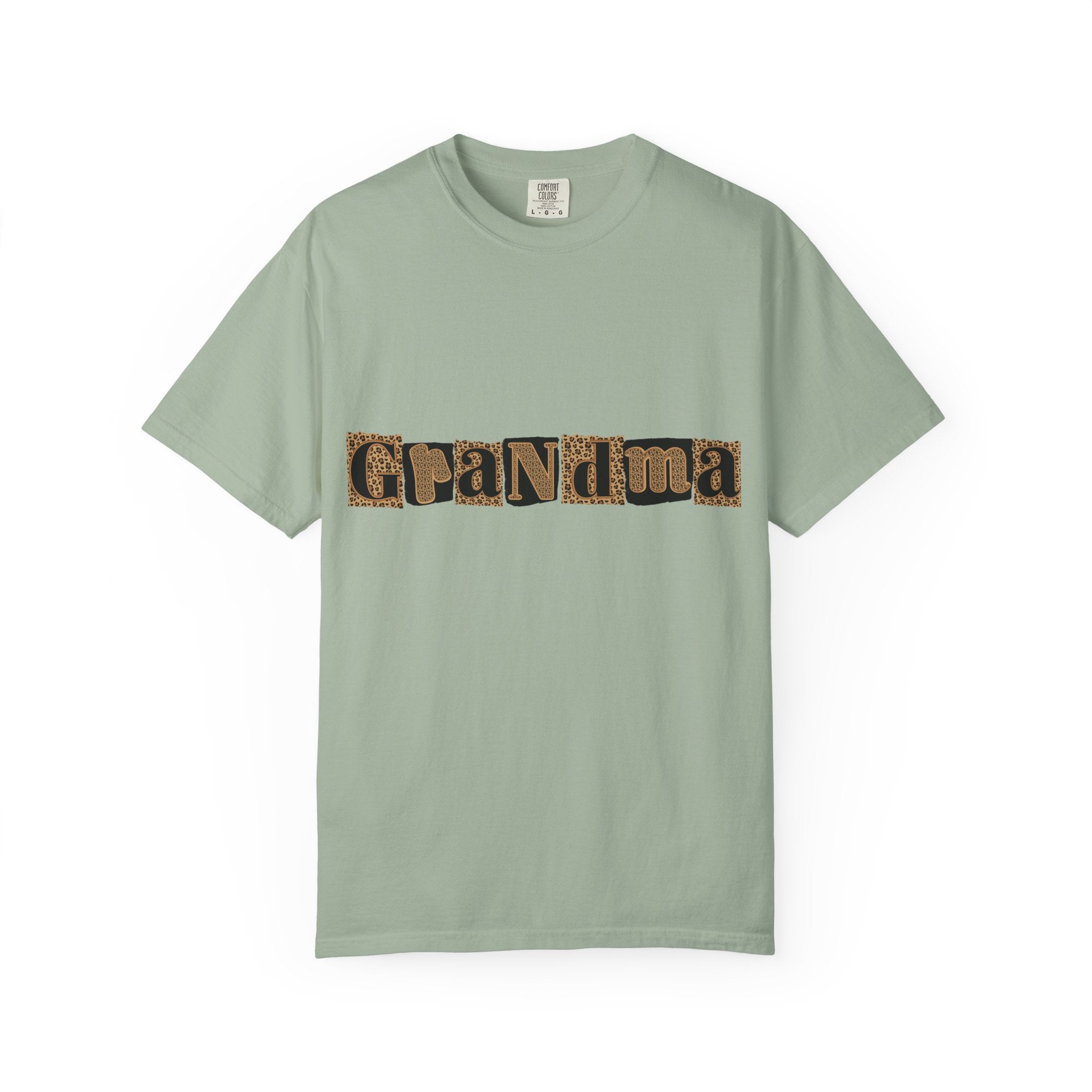Grandma Leopard Print T-Shirt — Retro Patch Lettering Tee for Moms & Grandmothers