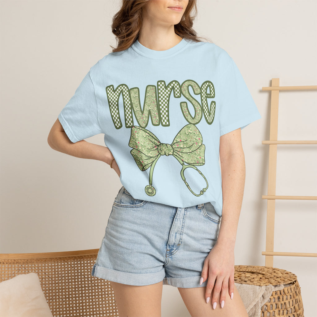 Nurse Bow Stethoscope T-Shirt — Cute Green Nurse Graphic Tee