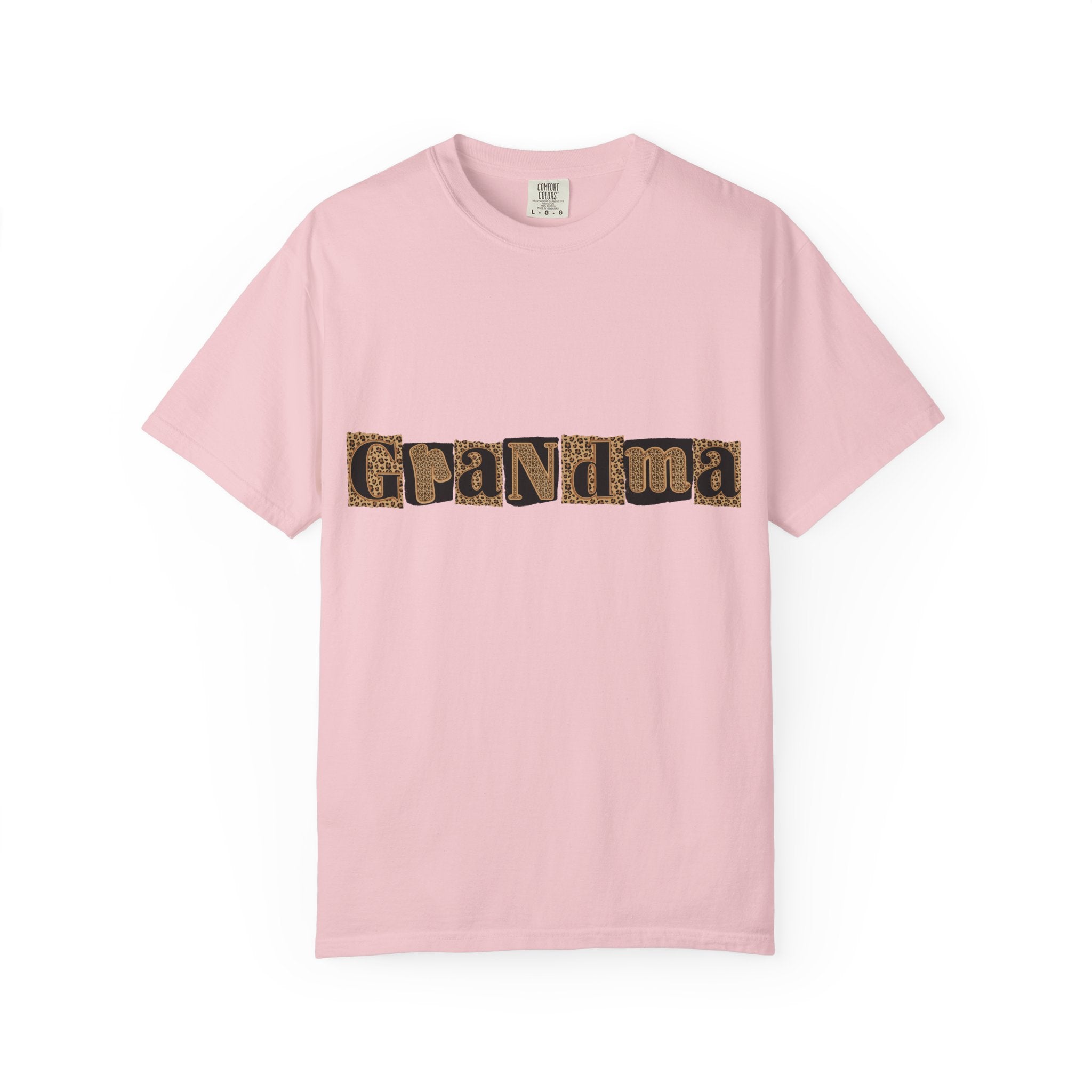 Grandma Leopard Print T-Shirt — Retro Patch Lettering Tee for Moms & Grandmothers