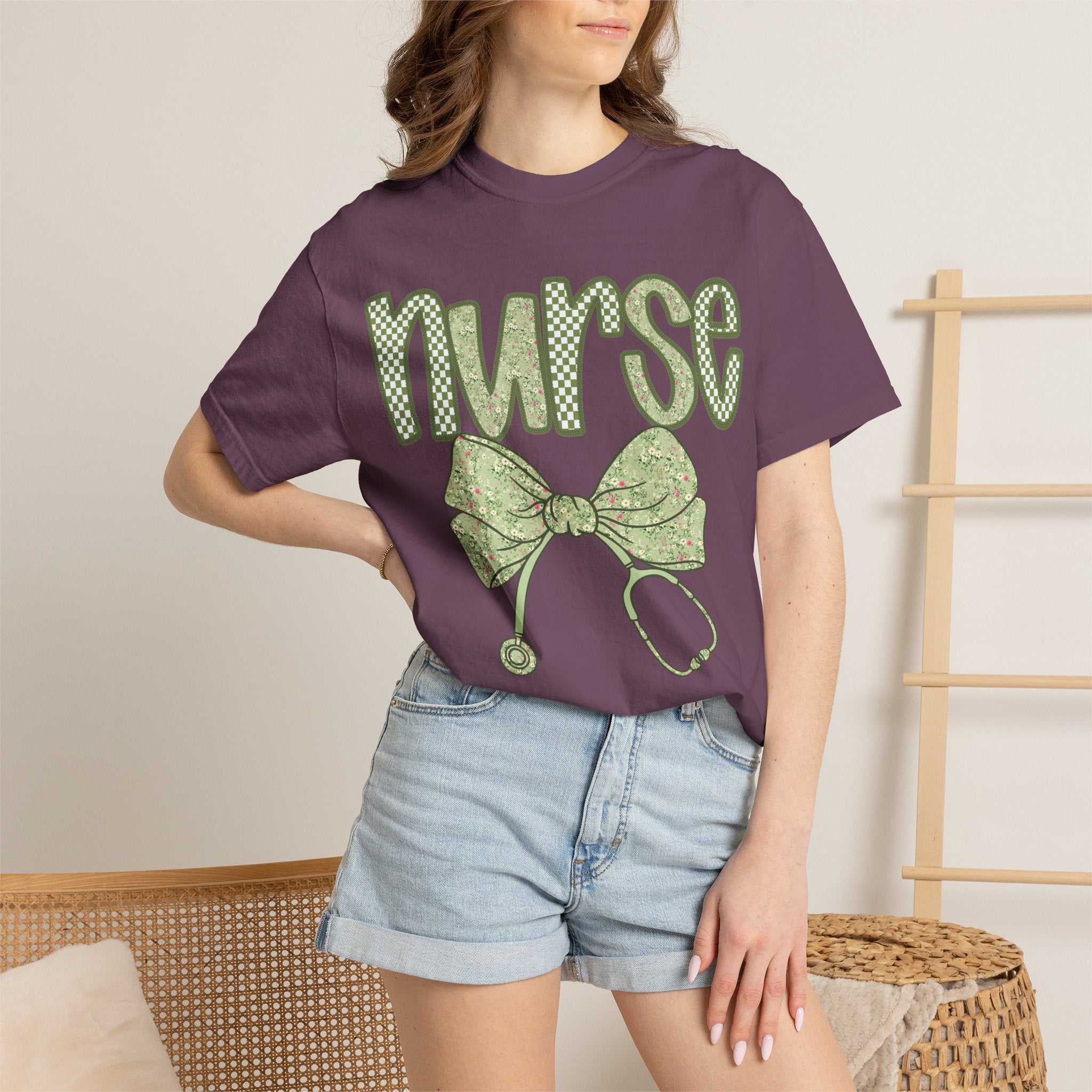 Nurse Bow Stethoscope T-Shirt — Cute Green Nurse Graphic Tee