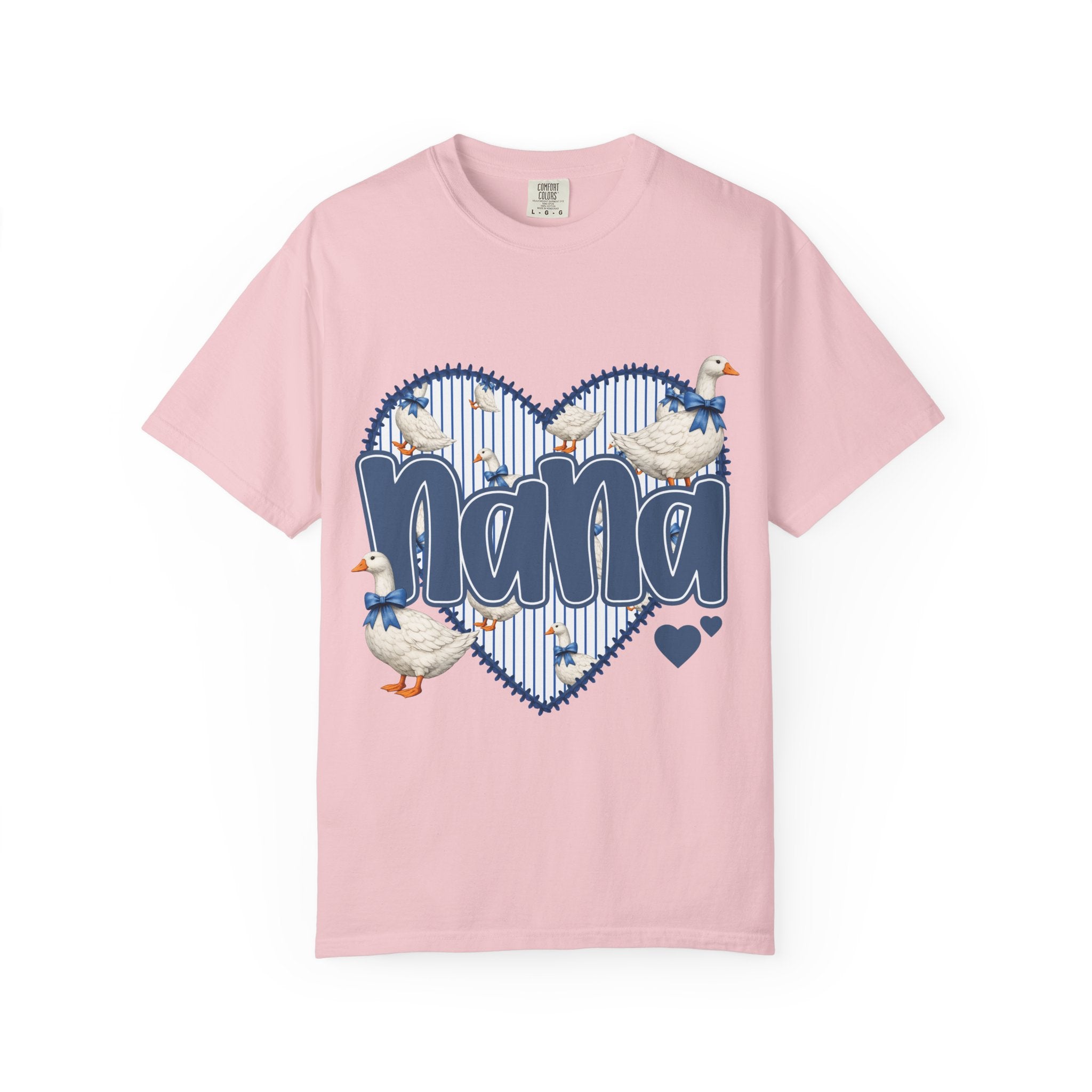Nana Goose Heart T-Shirt — Cute Grandma Gift, ‘Nana’ Script with Geese