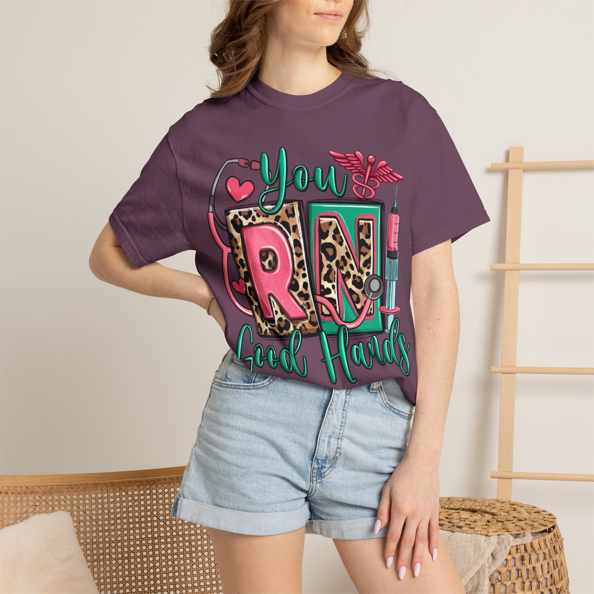 RN Good Hands T-Shirt — Cute Leopard Nurse Graphic Tee for Registered Nurses