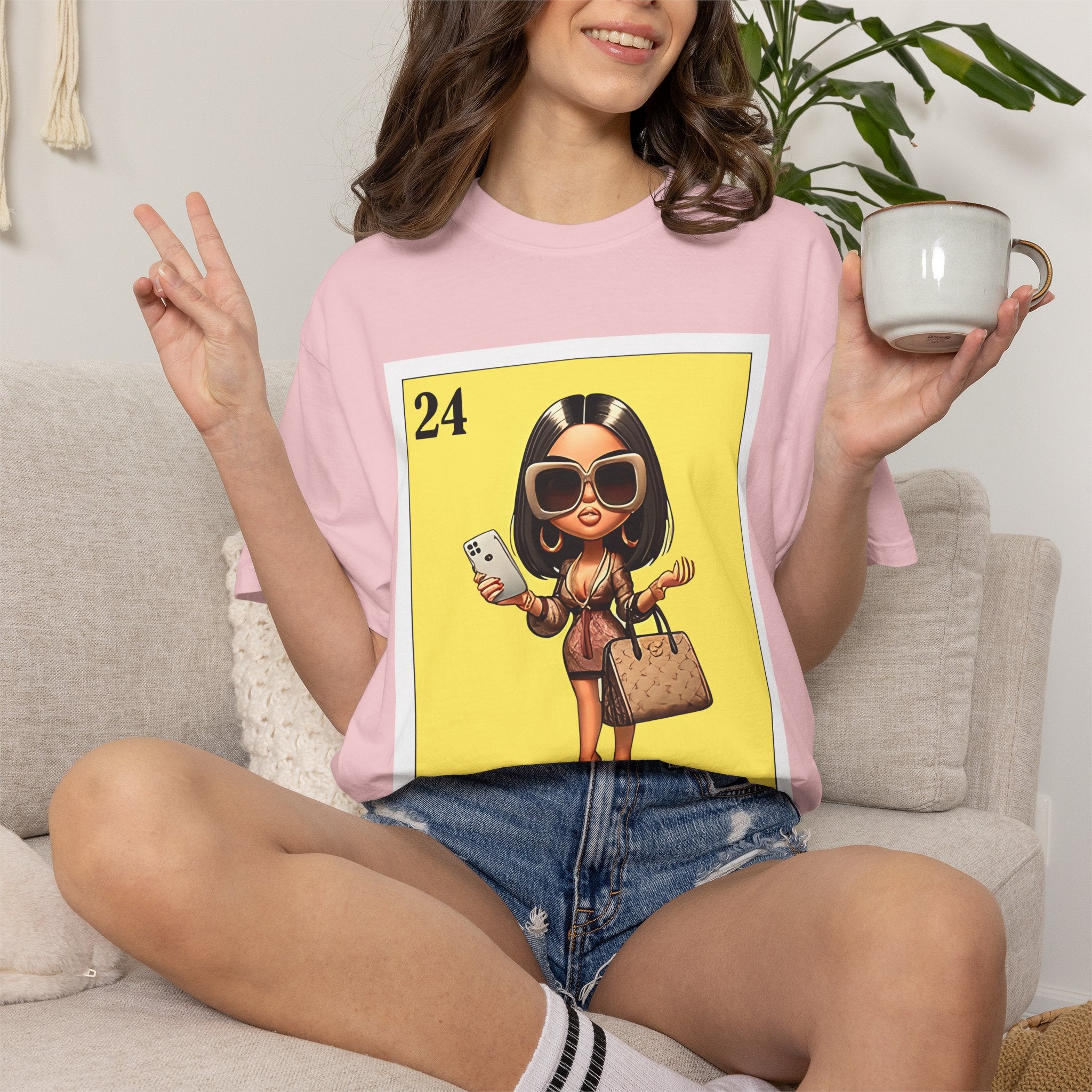 La Tia Graphic T-Shirt — Cute Lotería Style Aunt Design