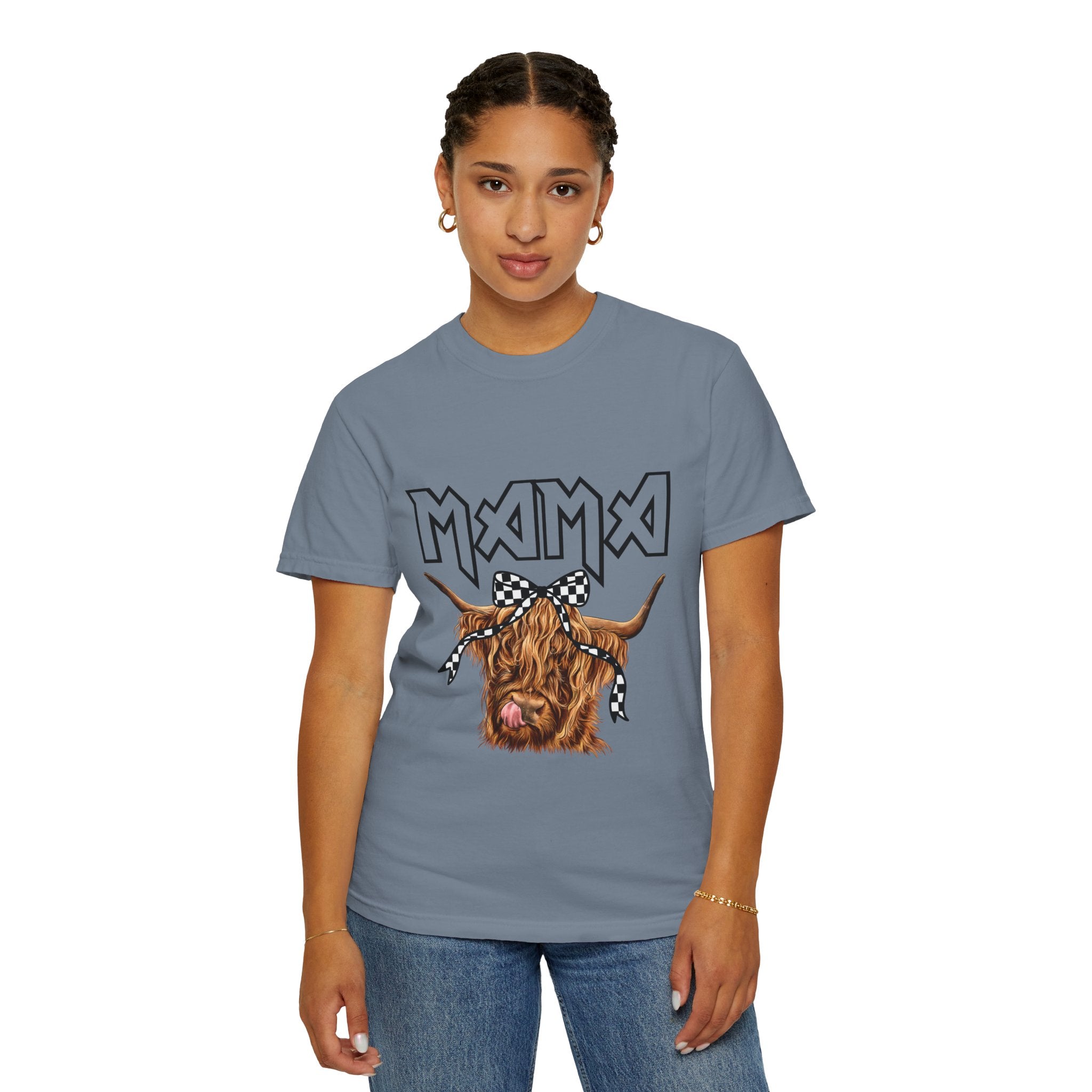Mama Highland Cow T-Shirt — Cute Cow Mom Graphic Tee