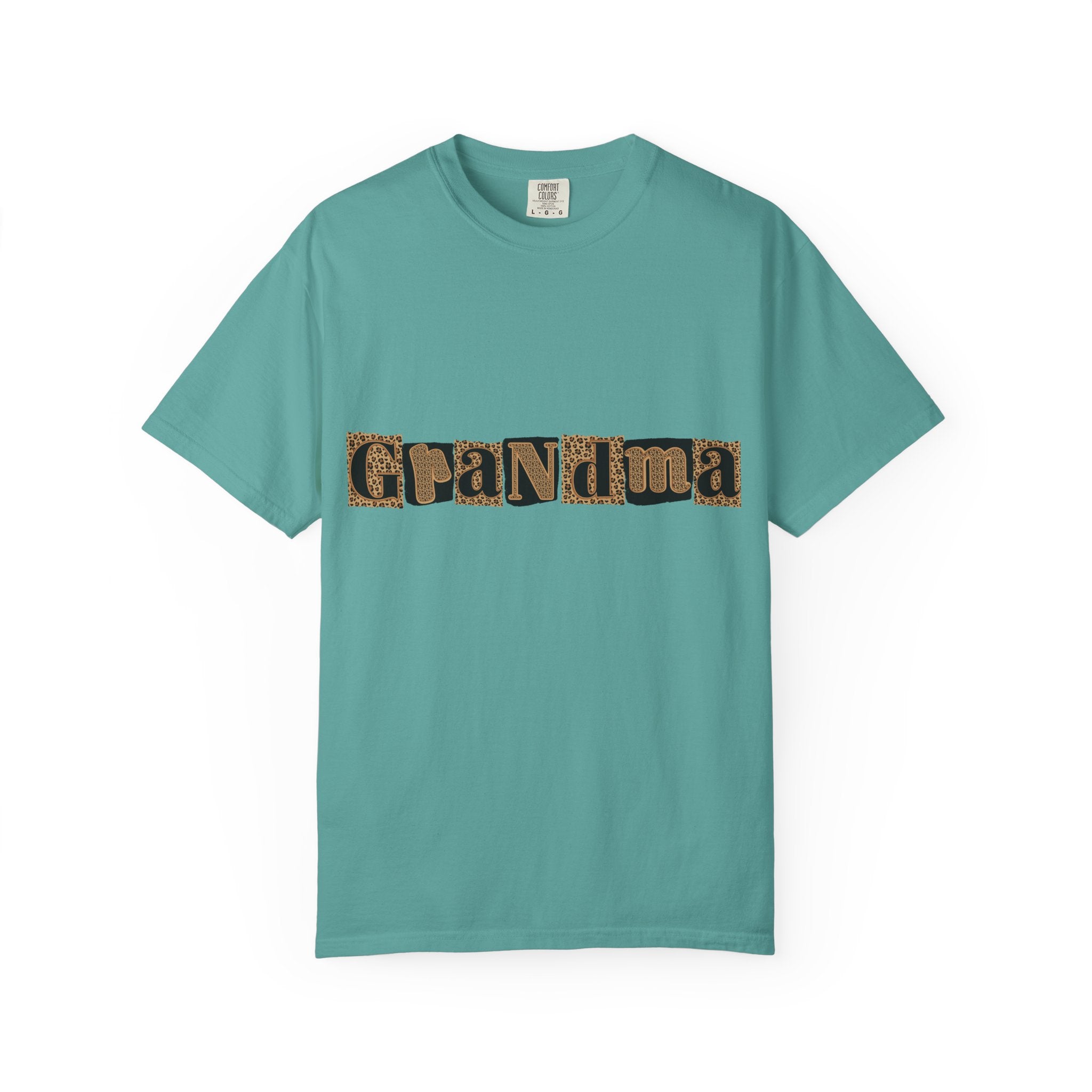 Grandma Leopard Print T-Shirt — Retro Patch Lettering Tee for Moms & Grandmothers